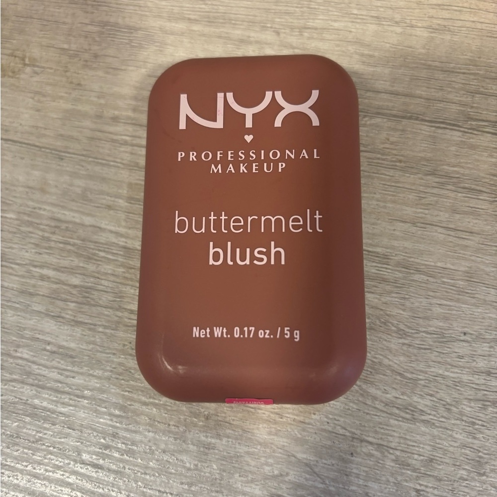 NYX Professional Makeup Buttermelt Blush - Feeling Butta (shimmering terracotta)